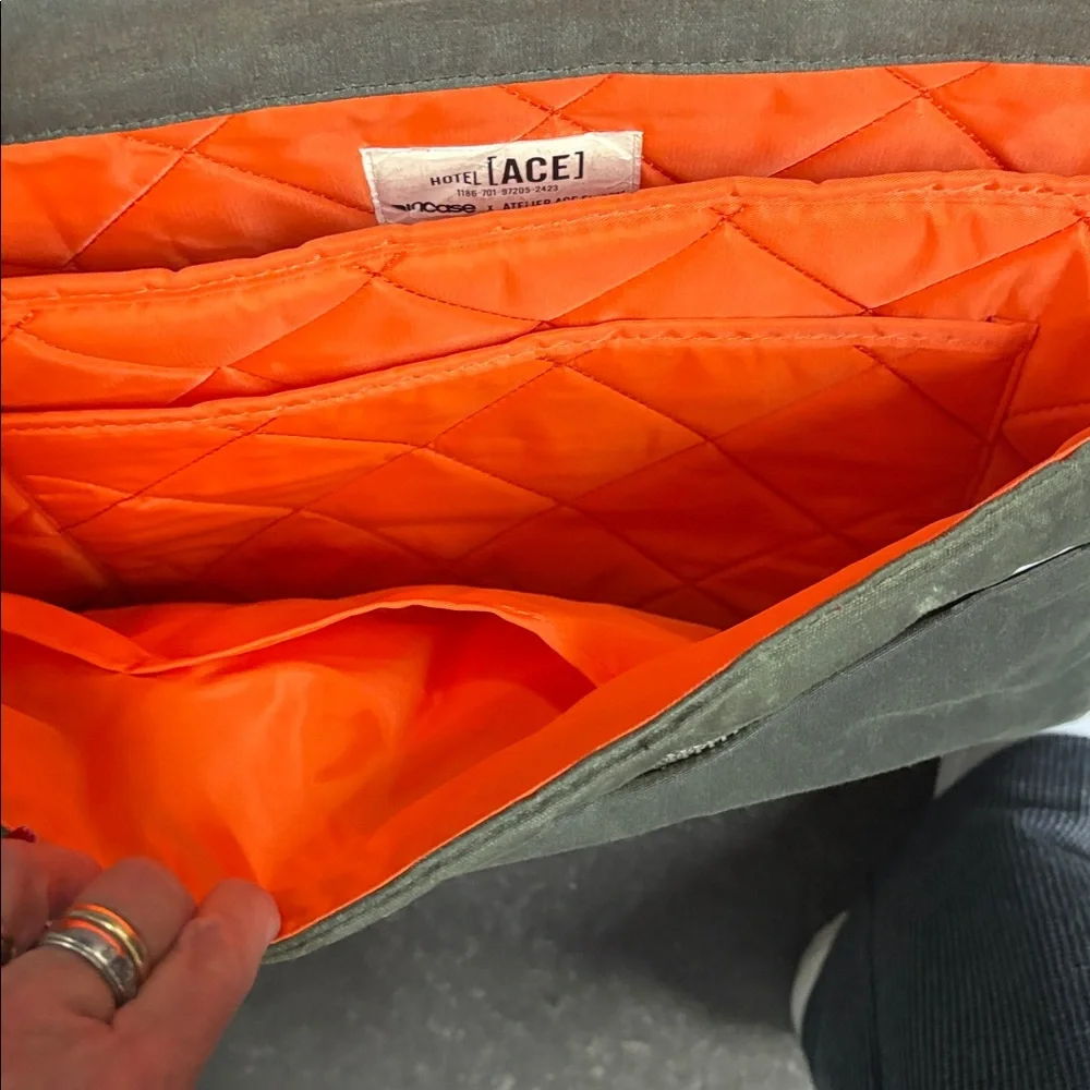 Incase X Ace Hotel Rare Messenger Bag Martexin Wax